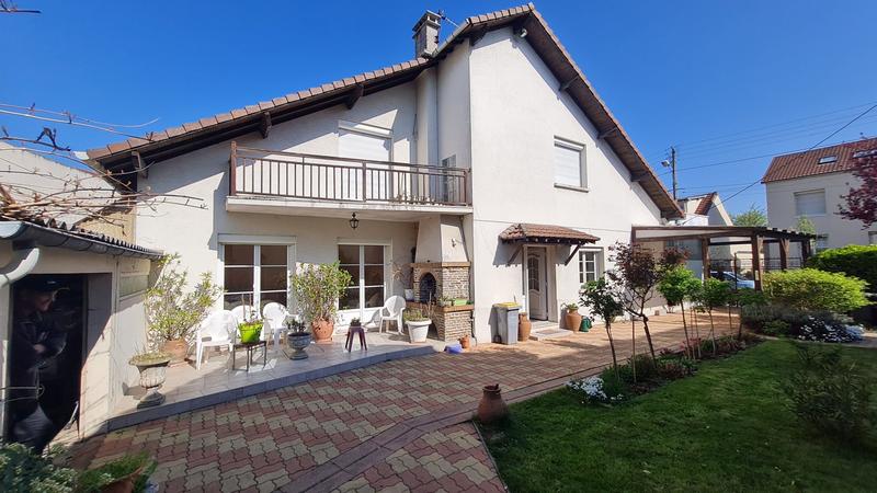 Maison - 115 m² - 5 pièces