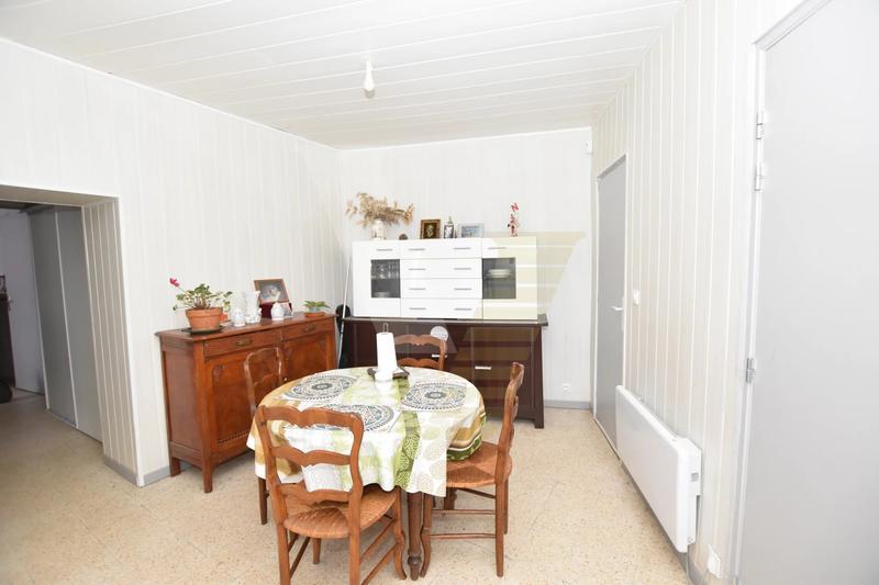 Maison - 90 m² - 6 pièces