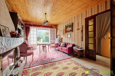 Maison traditionnelle - 165 m² - 8 pièces