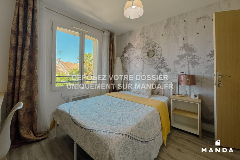 Chambre - 9 m² - 5 pièces