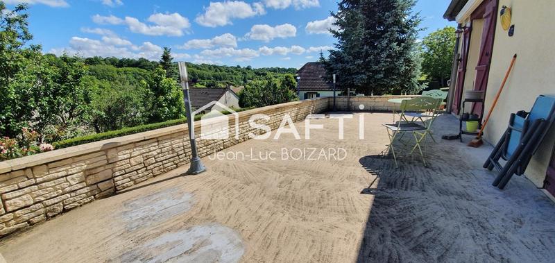 Maison - 90 m² - 6 pièces