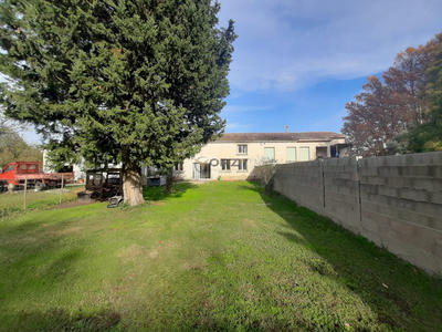 Mas - 300 m² - 10 pièces