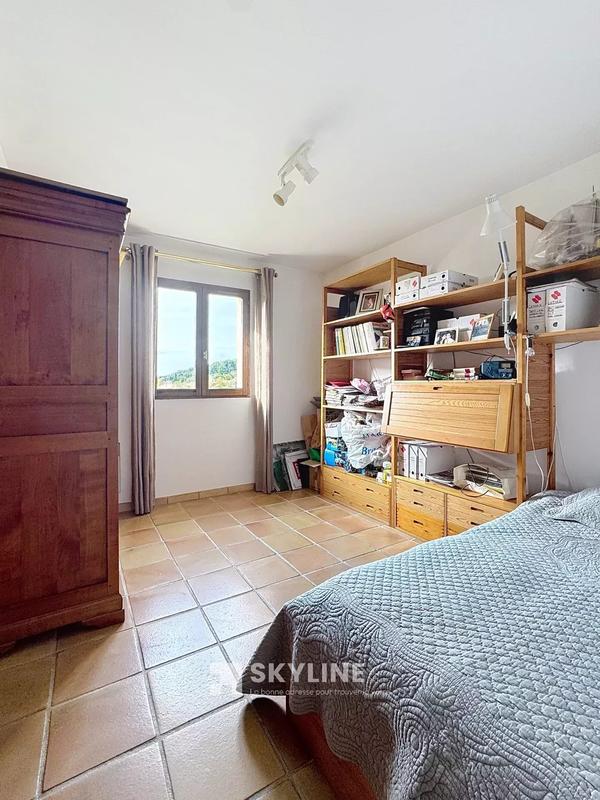 Maison - 134 m² - 5 pièces