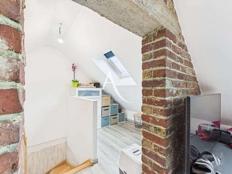 Maison - 104 m² - 5 pièces