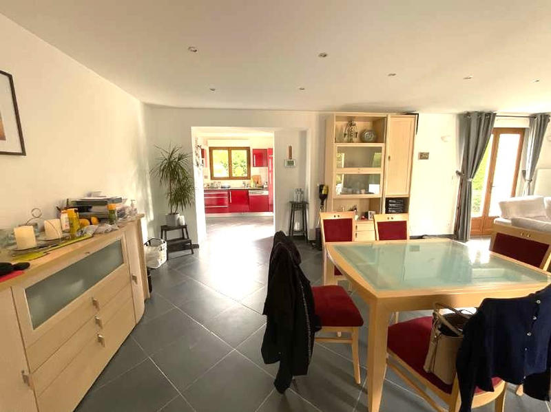 Maison - 182 m² - 6 pièces