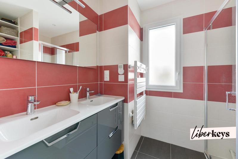 Maison - 87 m² - 5 pièces