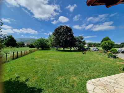 Propriété - 153 m² - 6 pièces