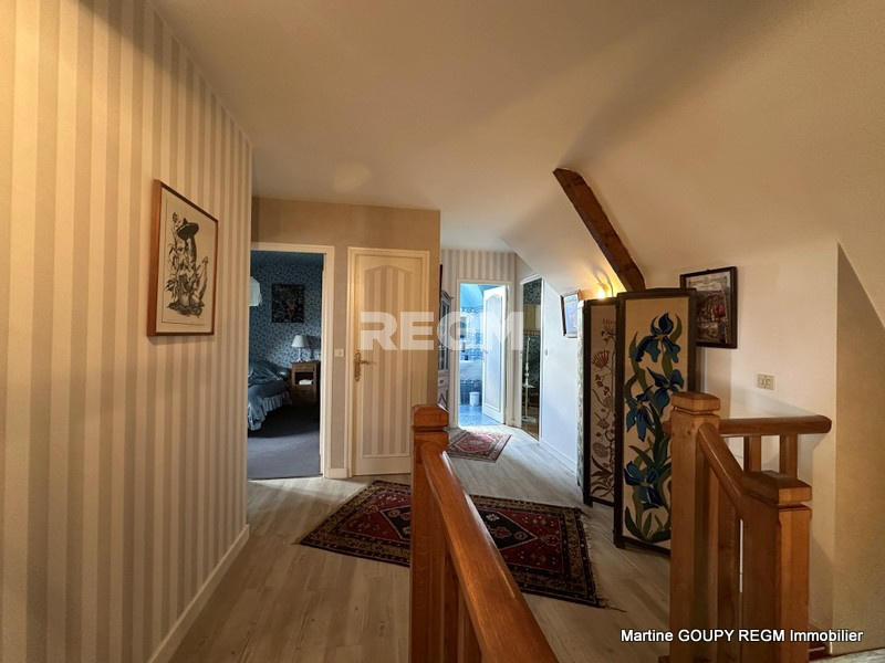 Maison - 175 m² - 7 pièces