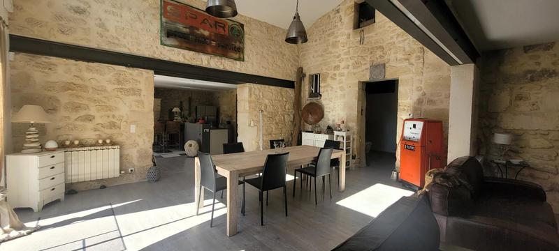 Maison - 258 m² - 4 pièces