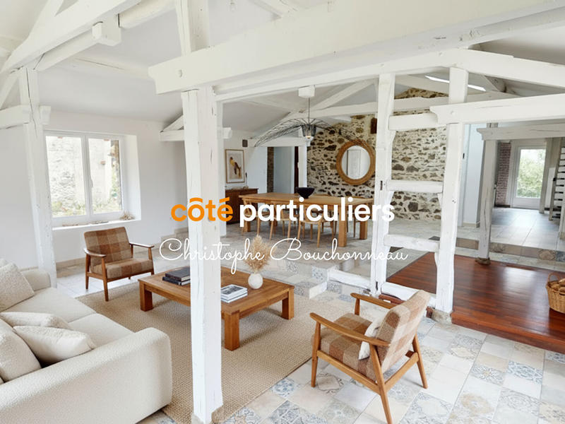 Maison - 202 m² - 6 pièces