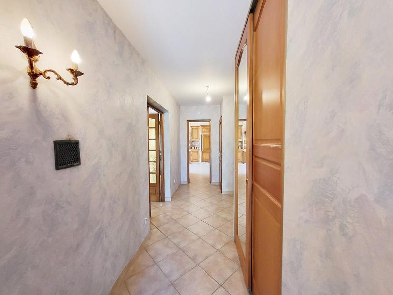 Maison - 175 m² - 5 pièces