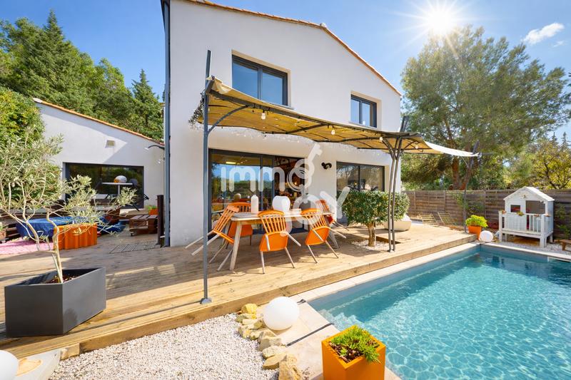 Maison - 152 m² - 6 pièces