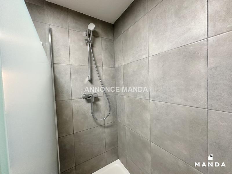 Chambre - 16 m² - 5 pièces