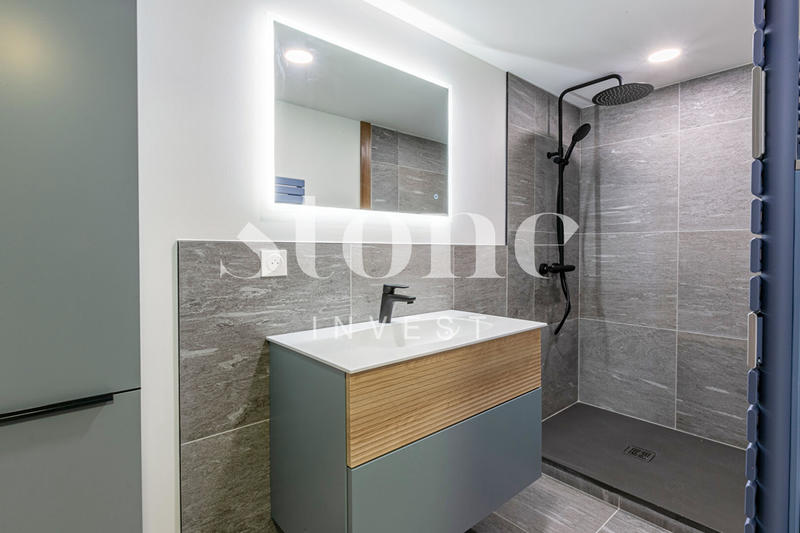 Maison - 294 m² - 10 pièces