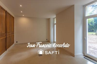 Maison de maîtres - 446 m² - 15 pièces