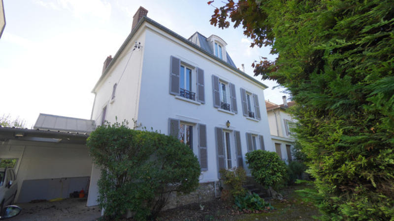 Maison bourgeoise - 197 m² - 8 pièces