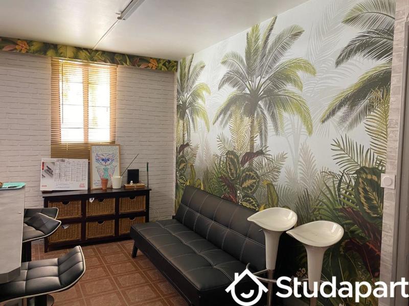 Chambre - 11 m² - 1 pièce