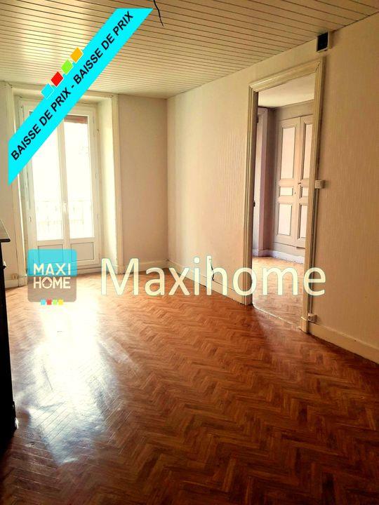 Maison - 220 m² - 9 pièces