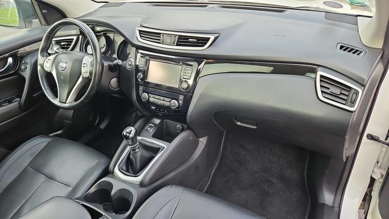 Nissan Qashqai II 1.2 Dig-T 115 Tekna