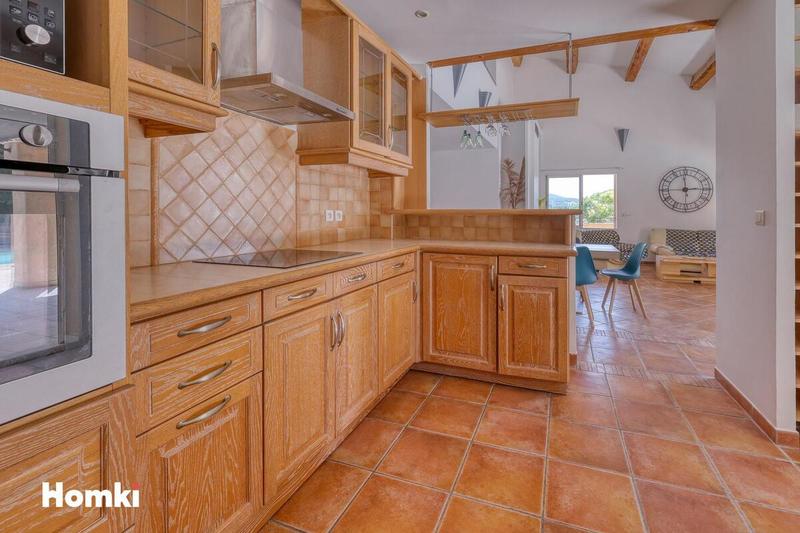 Villa - 178 m² - 6 pièces