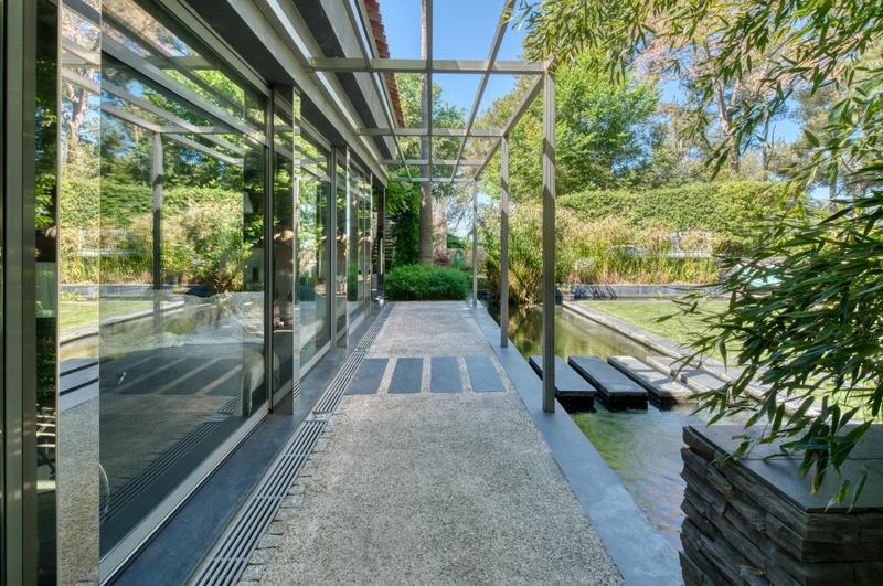 Villa - 350 m² - 8 pièces