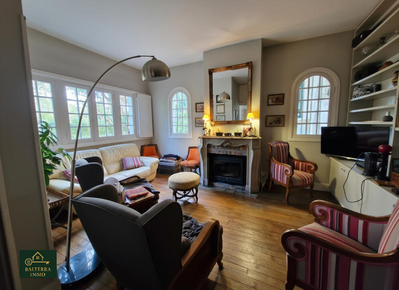 Propriété - 193 m² - 8 pièces