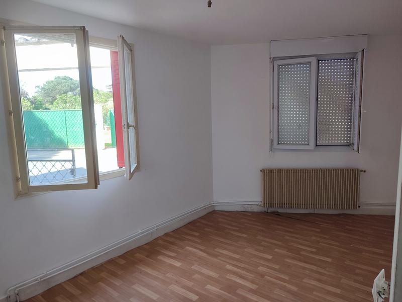 Maison - 217 m² - 9 pièces