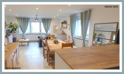 Maison - 241 m² - 7 pièces