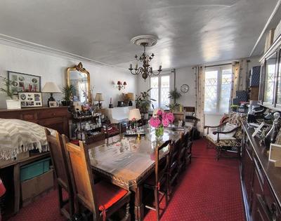 Maison - 185 m² - 6 pièces