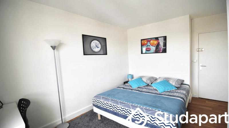 Chambre - 11 m² - 1 pièce