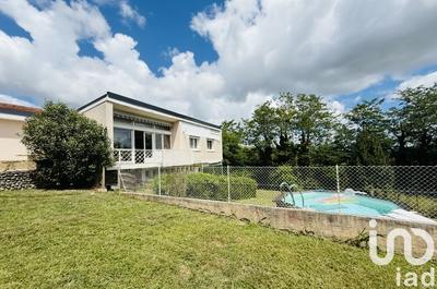 Maison - 135 m² - 8 pièces