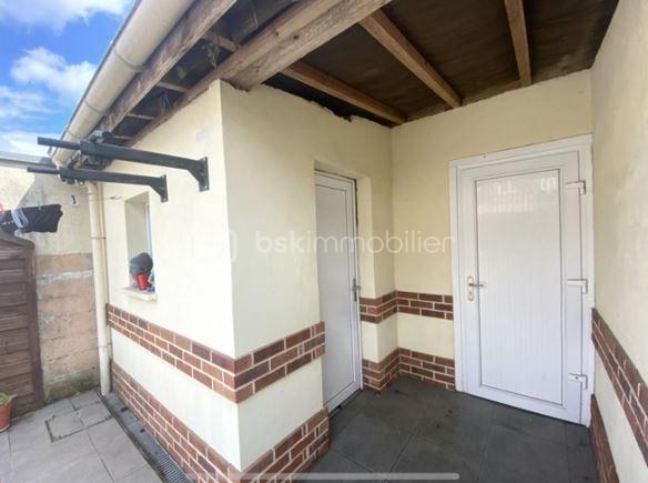 Maison - 83 m² - 6 pièces