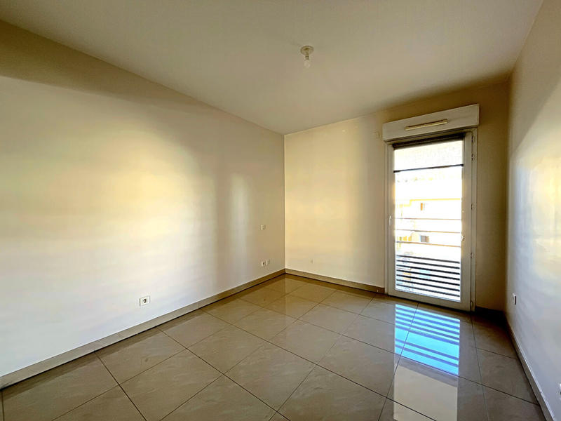 Appartement - 76 m² - 3 pièces