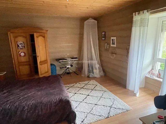 Maison - 318 m² - 7 pièces