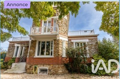 Maison - 176 m² - 7 pièces