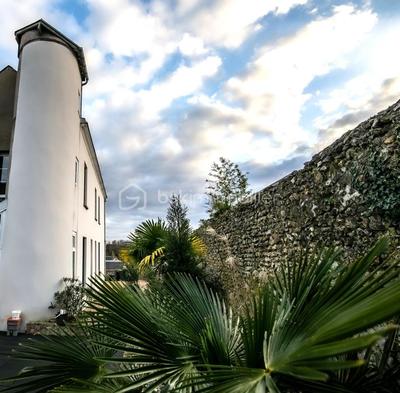 Maison de ville - 184 m² - 9 pièces