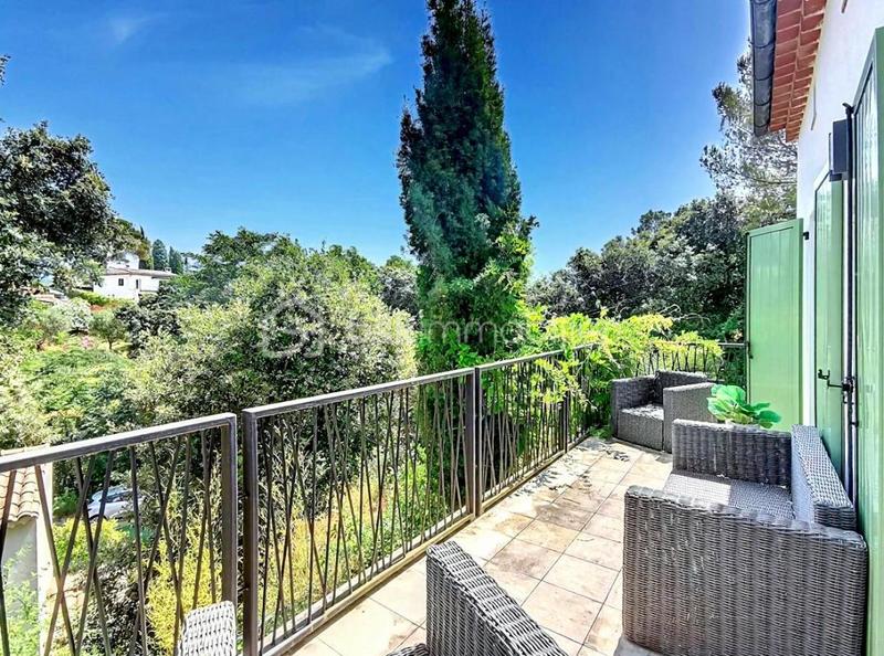 Villa - 140 m² - 6 pièces