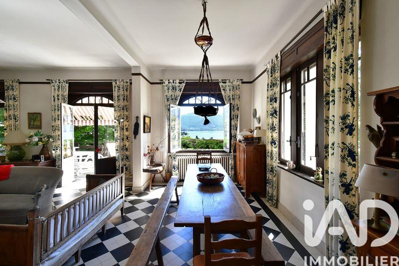 Maison - 400 m² - 10 pièces