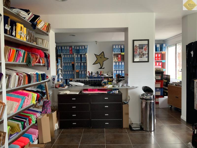 Maison - 460 m² - 11 pièces