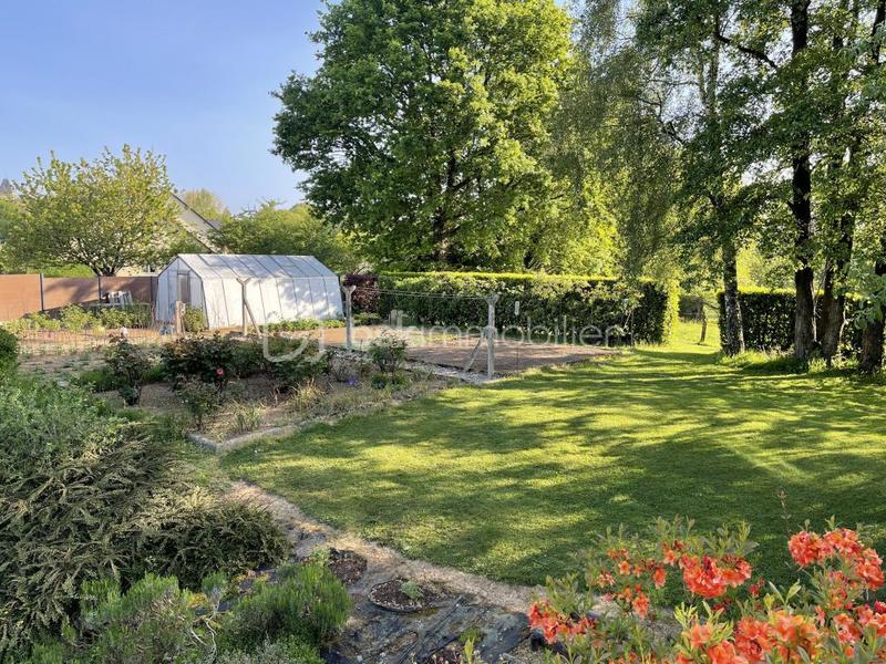 Maison traditionnelle - 206 m² - 7 pièces