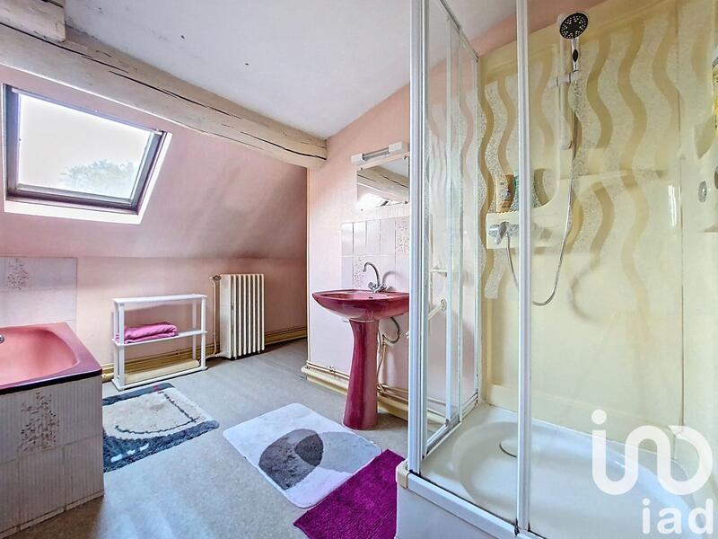 Maison - 205 m² - 12 pièces