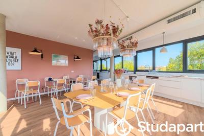 Chambre - 12 m² - 1 pièce