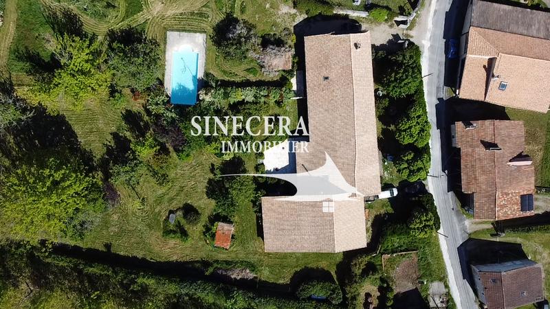 Local commercial - 380 m² - 18 pièces