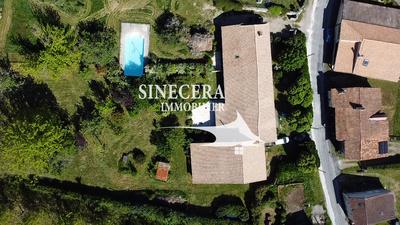 Local commercial - 380 m² - 18 pièces