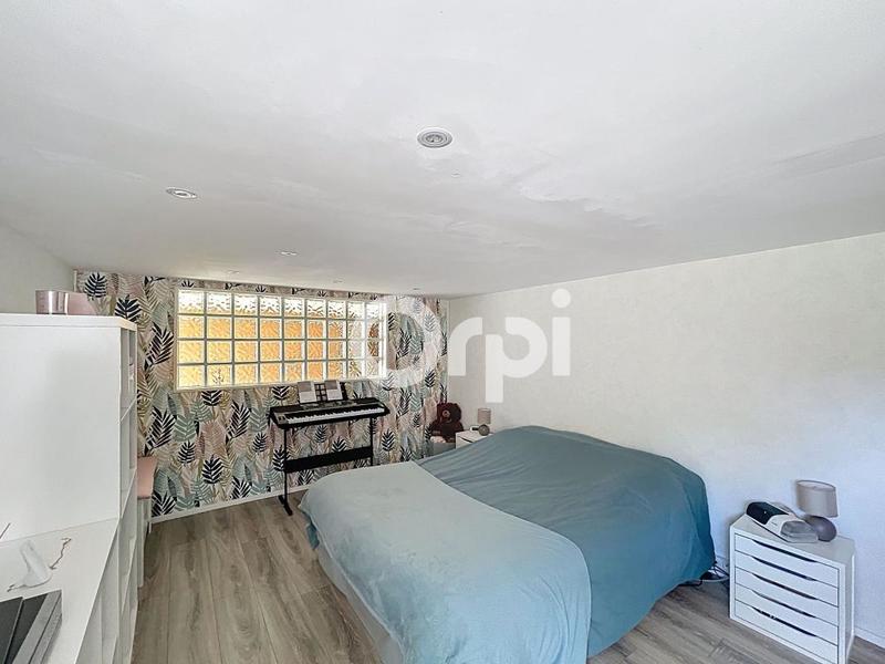 Maison - 145 m² - 6 pièces