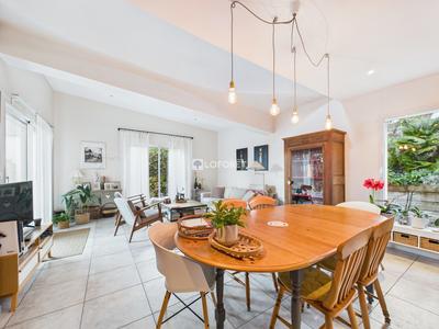 Maison contemporaine - 133 m² - 5 pièces