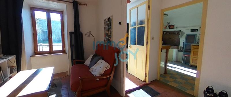 Propriété - 80 m² - 5 pièces