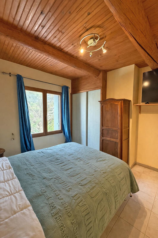 Maison - 211 m² - 8 pièces