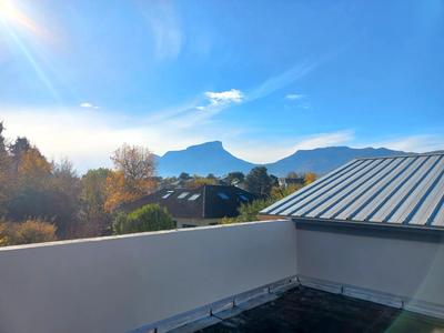 Appartement - 125 m² - 5 pièces