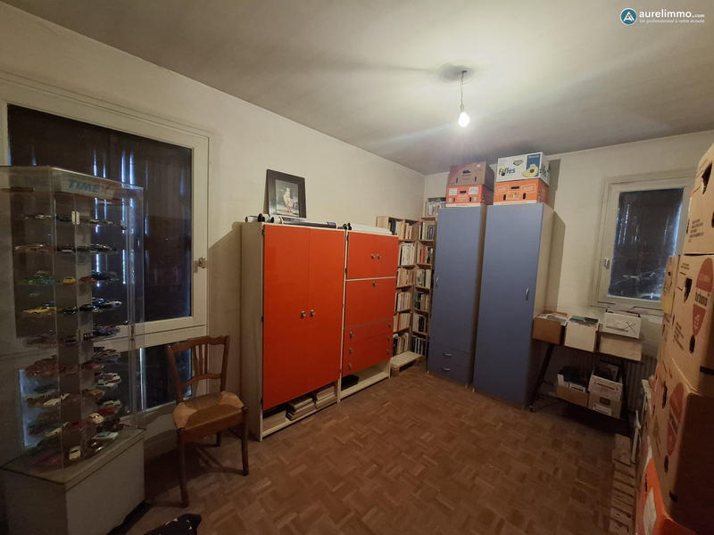 Maison - 200 m² - 7 pièces